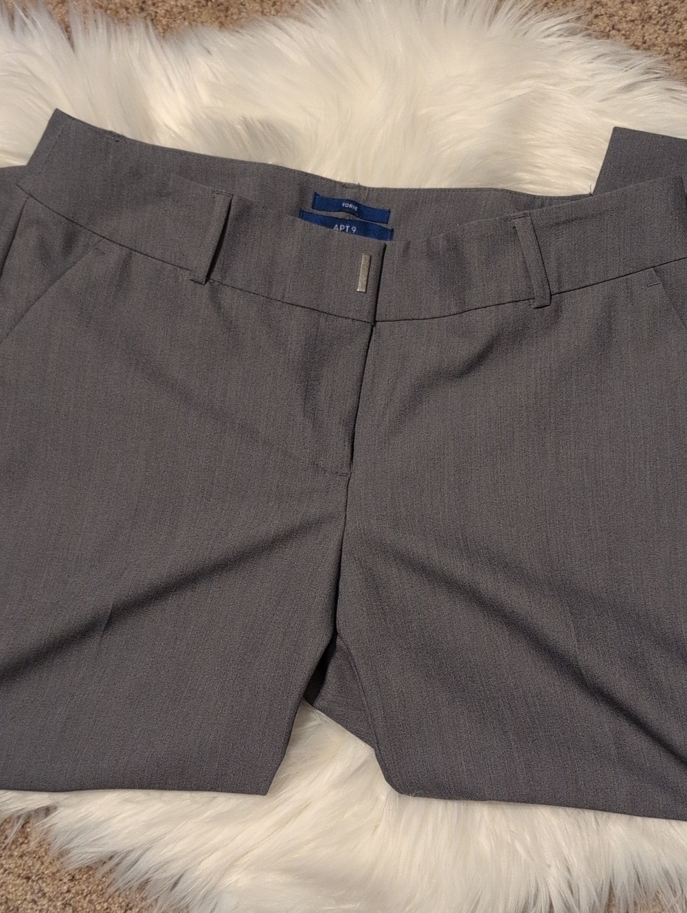 4/$20 Apt. 9 Women's Gray Tailored Capri Length Pant